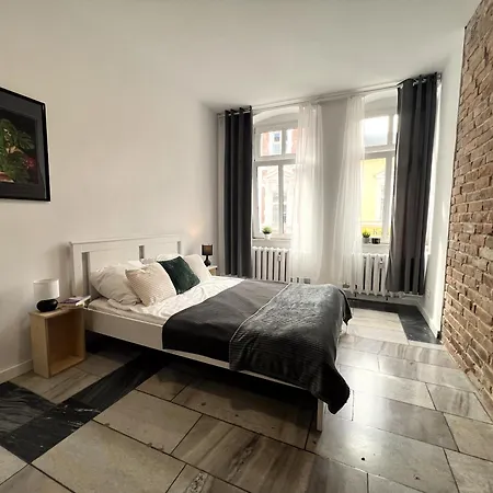 Lägenhet Monstera-32m,aneks,5min Rynek *
